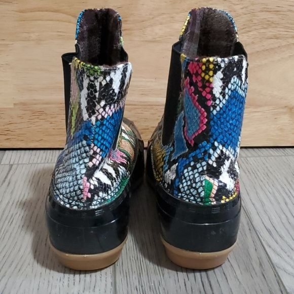 Chelsea Rain Boots Duck Multi Color Snake Skin Print Fleece Women's WOMANS 6 - Picture 6 of 12